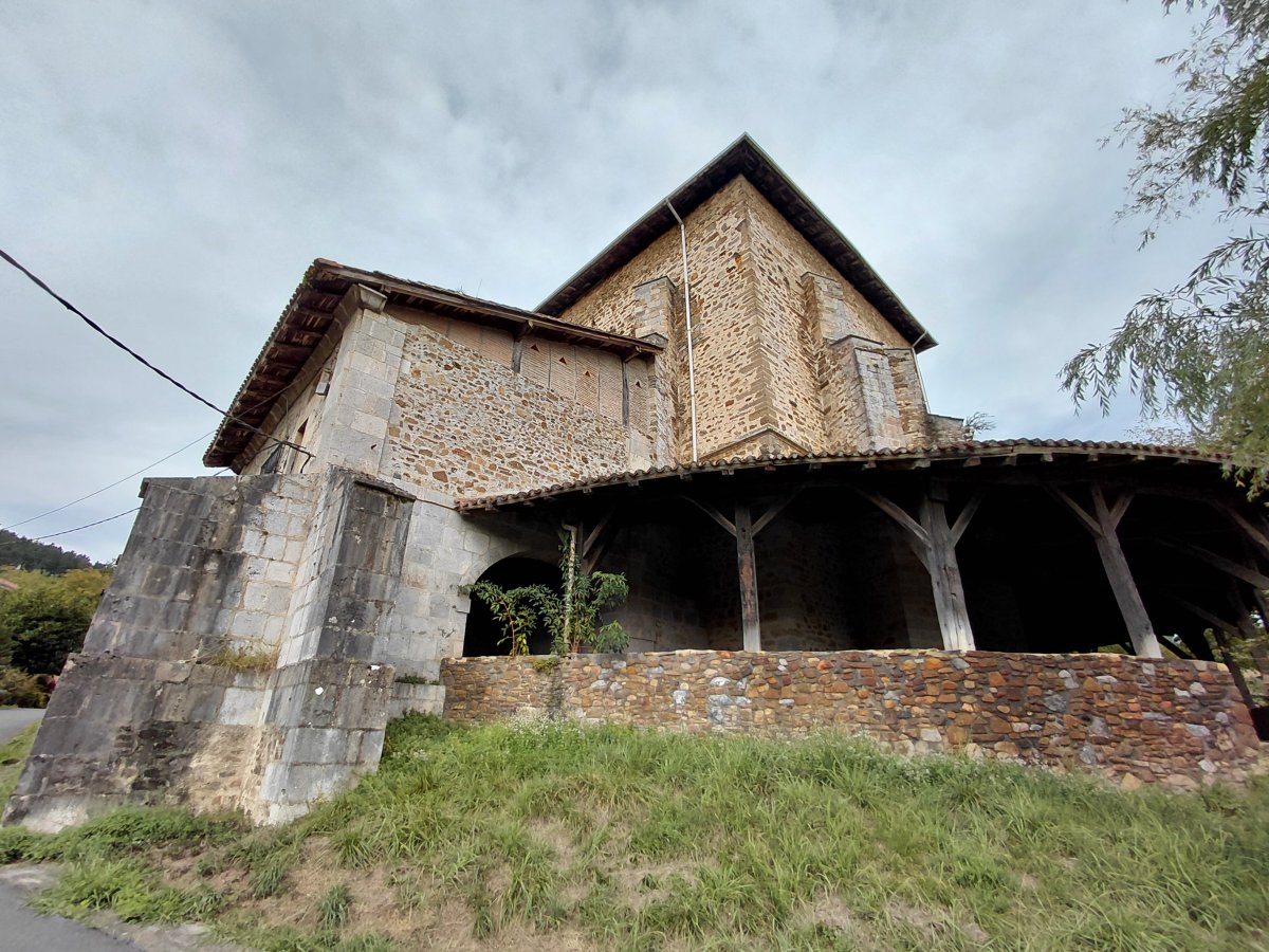 Olabarrietako Santo Tomás Apostoluaren Eliza. Zeberio (Elizondo)