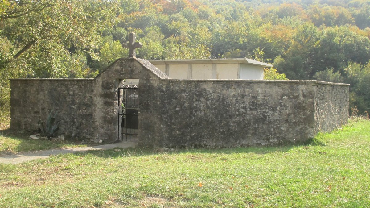 Hilerria, Madaria Aiara
