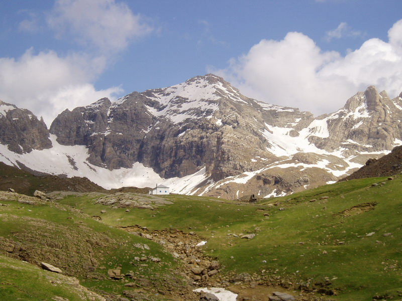 Mendebaldetik ikusita