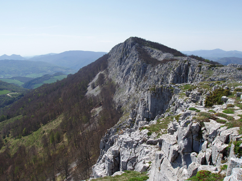 Arrondoa haitza (1401m)