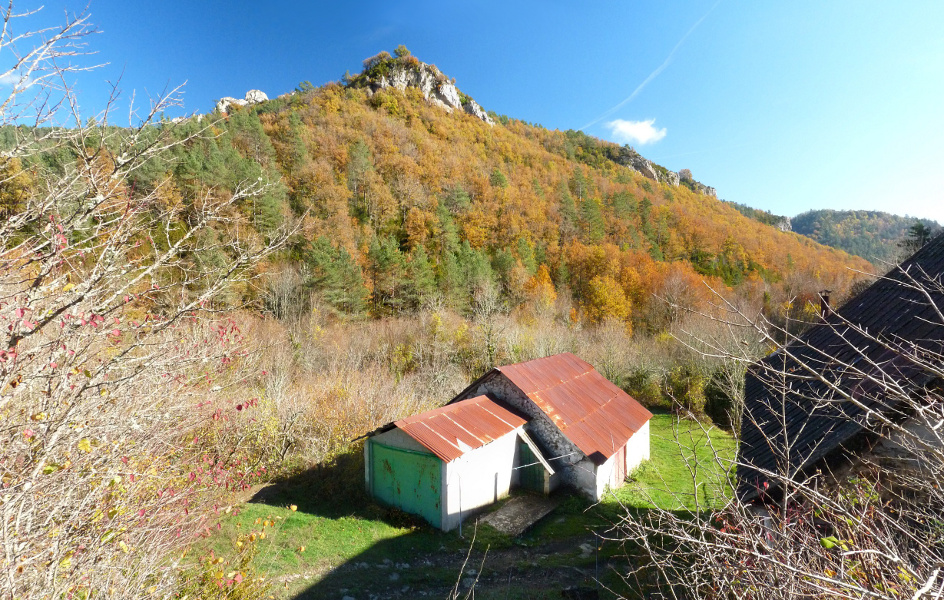 Laurenzeko errota, Beieguko malkarren azpian
