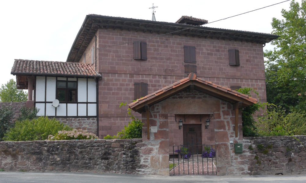 Apeztegia jauregia, Erratzu