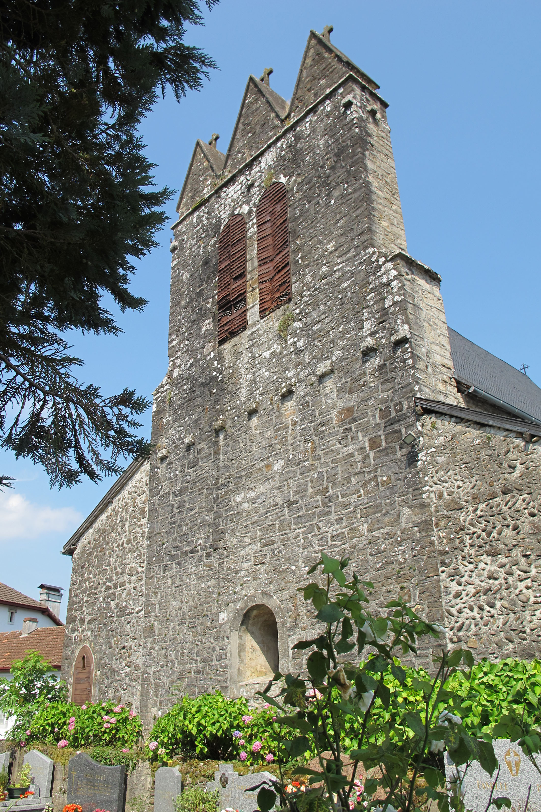 San Juan Bautista eliza, Sarrikotapea