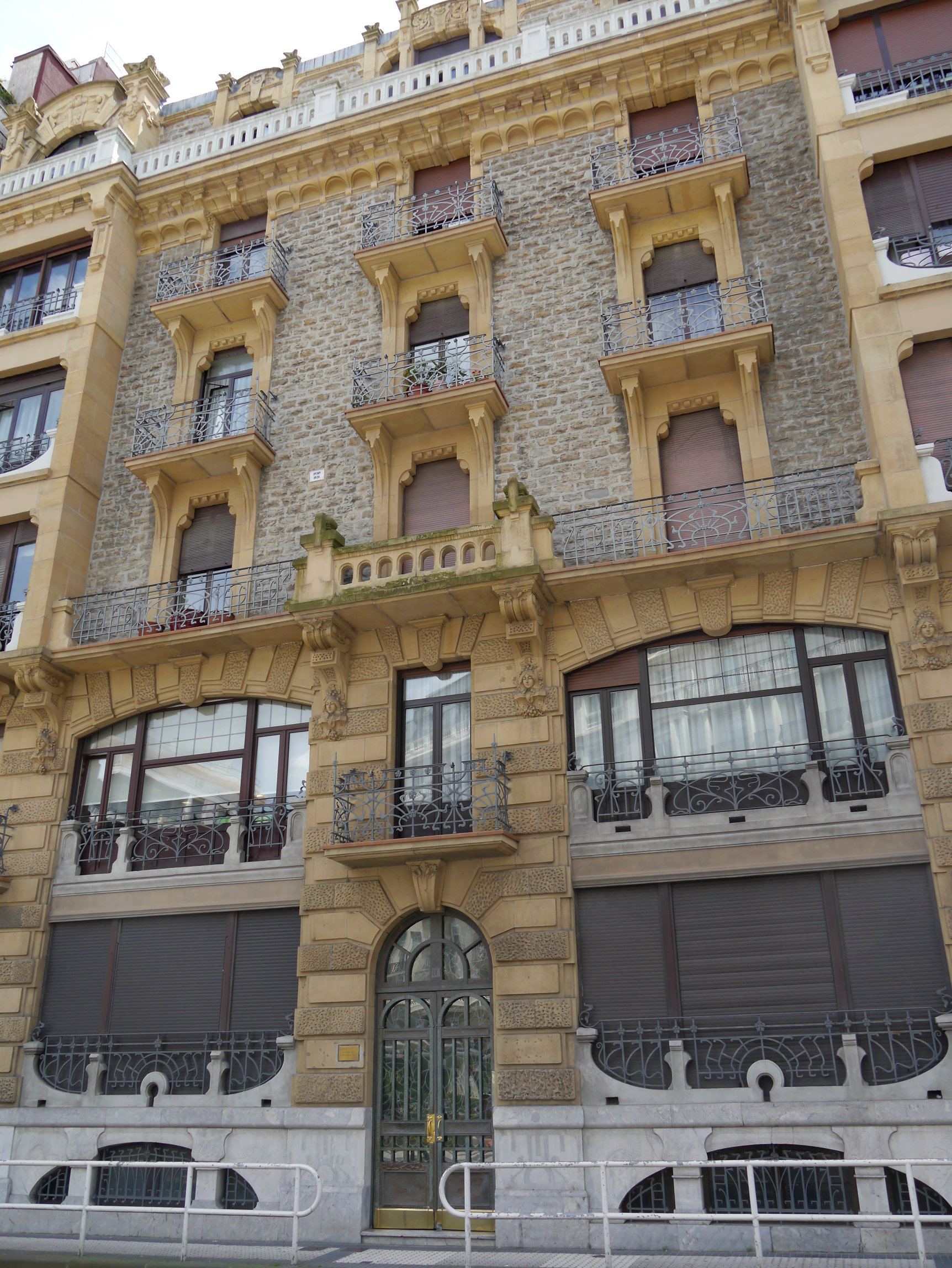 Zubieta 1E eraikina, Donostia