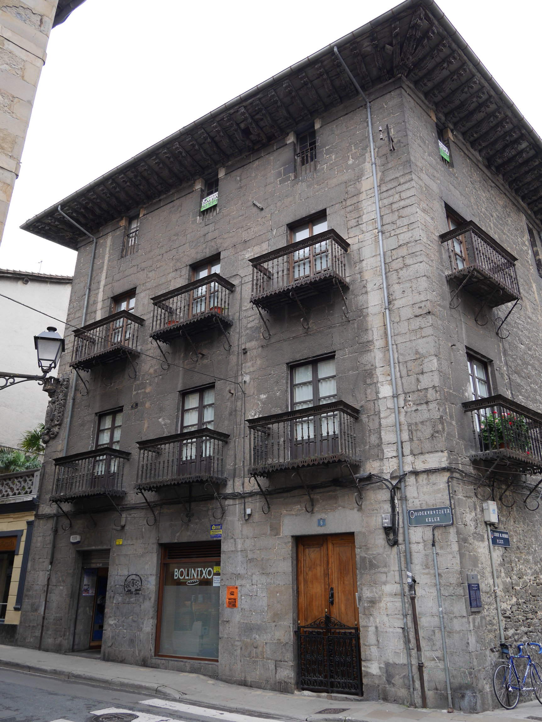 Moiua-Barrena jauregia, Bergara