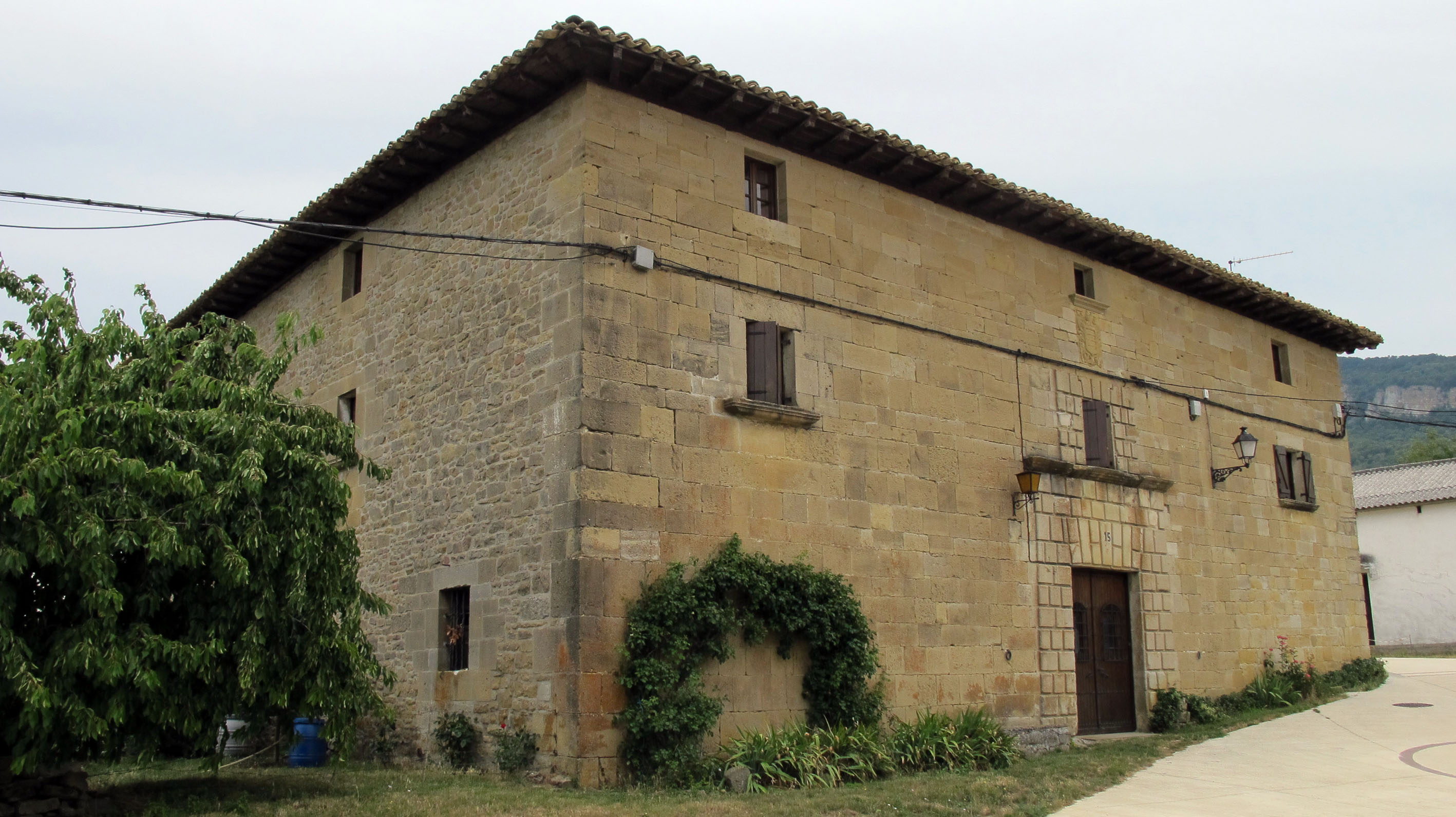 Caballero jauregia, Zuhatzu-Itzagaondoa