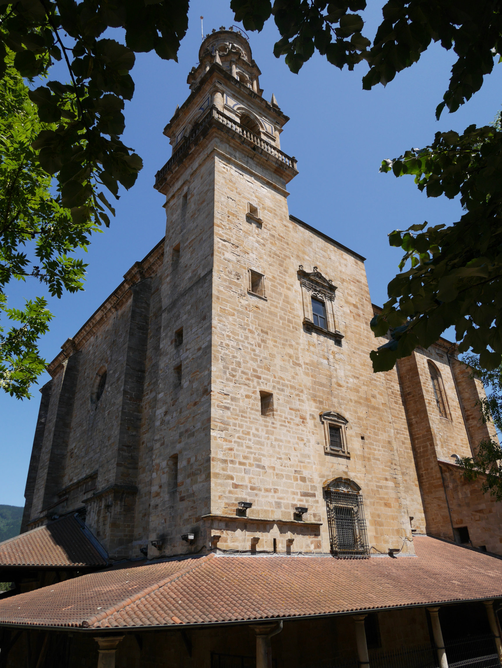 Sortzez Garbia eliza, Elorrio