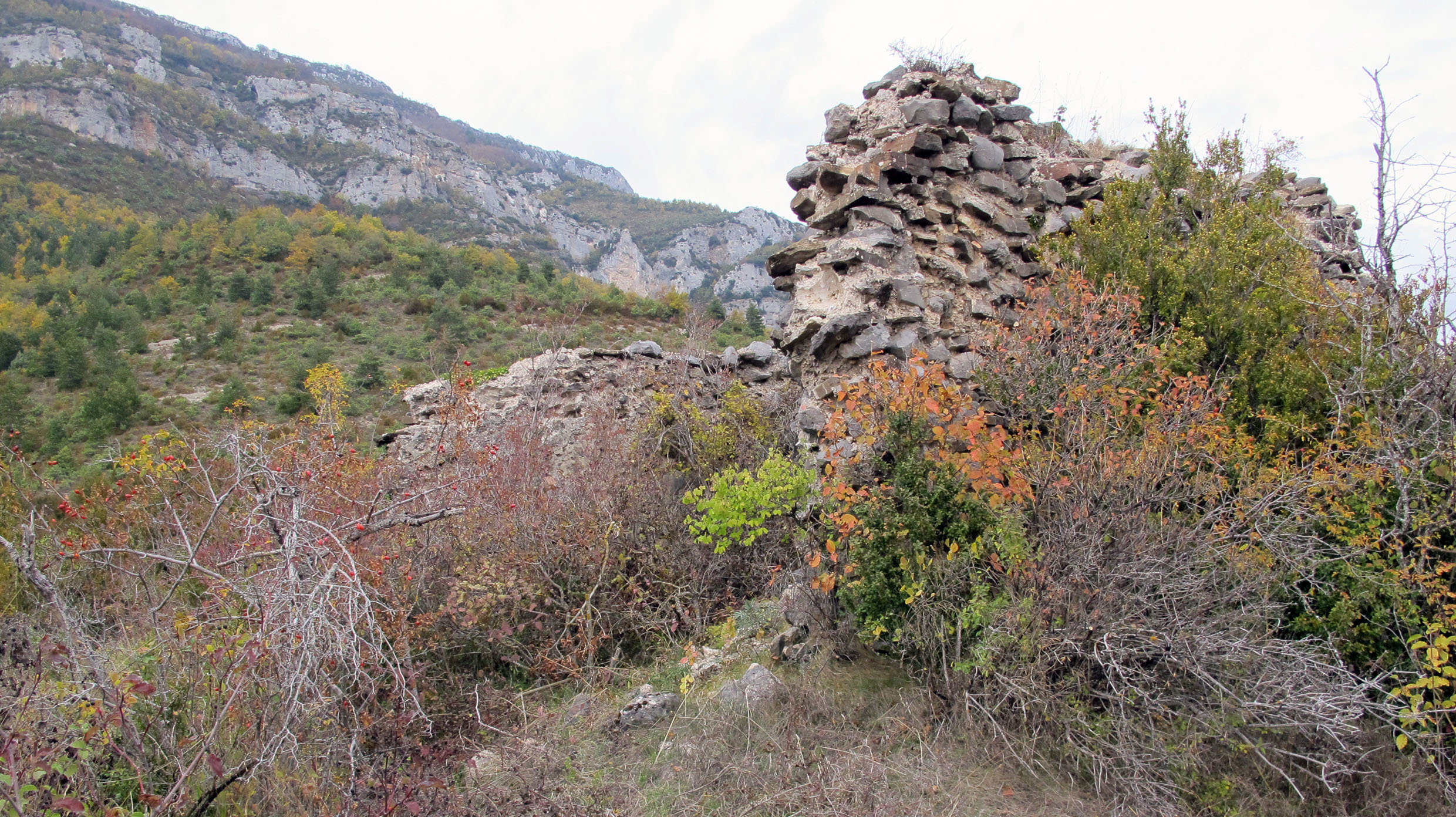 Santa Victoria ermitaren hondakinak, Gazteluberri