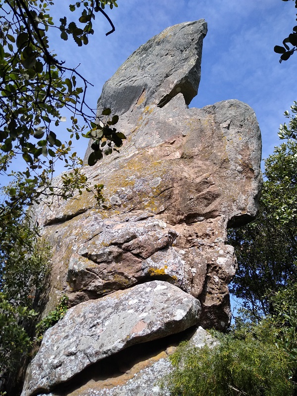 Monolitoa Canteras gainean