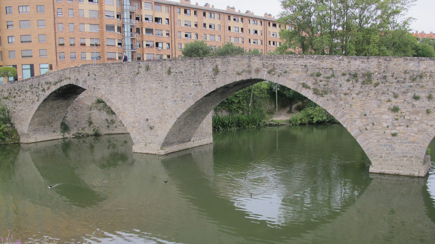 Santa Engracia zubia, Iruñea