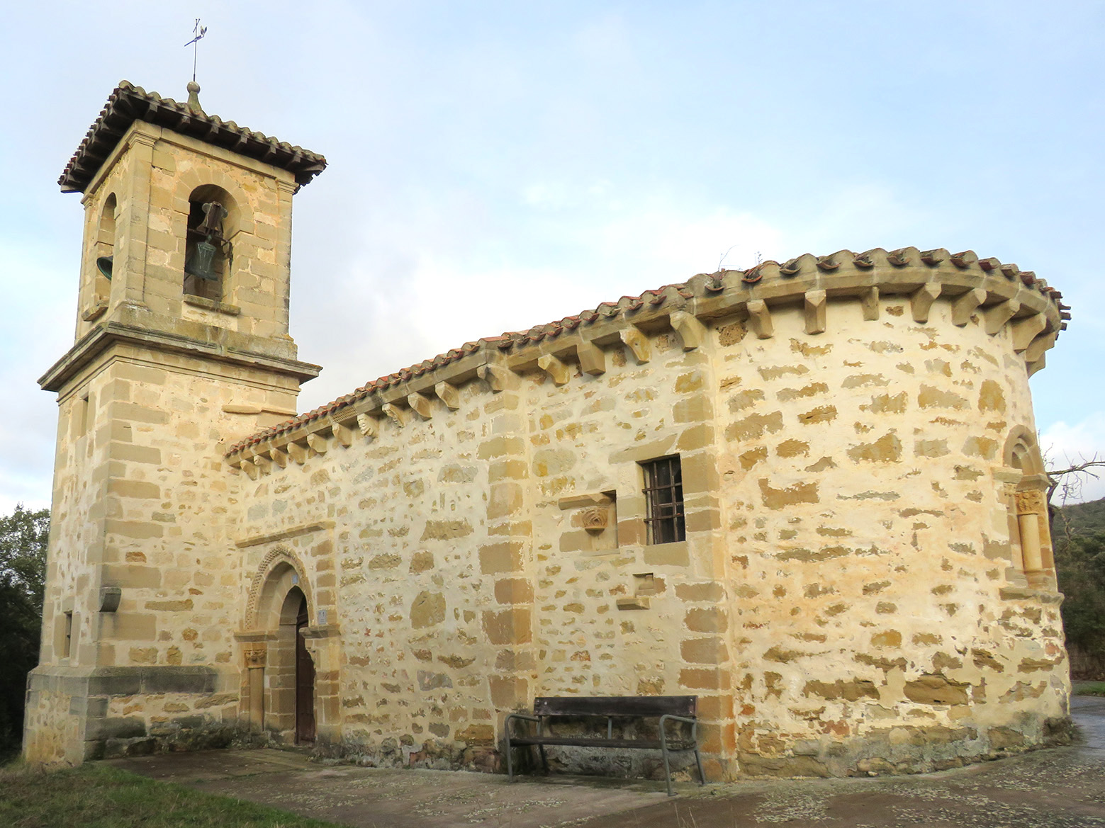 San Cornelio eliza, Bellojin-Gaubea