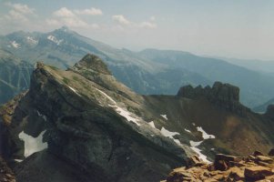 Borau eta Lecherines haitzak