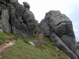 Mendaurrerako azken pasarteko harrizko eskilarak