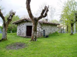 Urkiazelaiko artzai-txabola