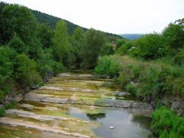 Cruzamos el r?o Izoria.
