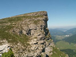 Cumbre con su v?rtice geod?sico / Gailurra bere erpin geodesikoarekin