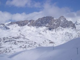 Mendebaldetik ikusita