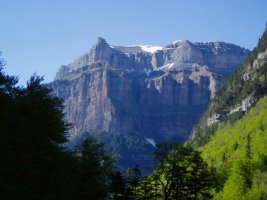 Hego-ekialdetik ikusita