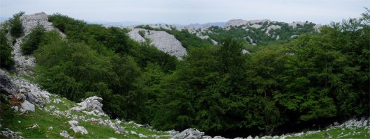 Itxinaren ikuspegia; eskuinaldean atzean Axkorrigain ekialdetik ikusita
