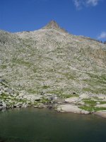 Tuc Serreta ekialdetik ikusita, Estaneths deth Pòrt aintziretako batetatik