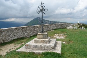 Gurutzea, tontorrean