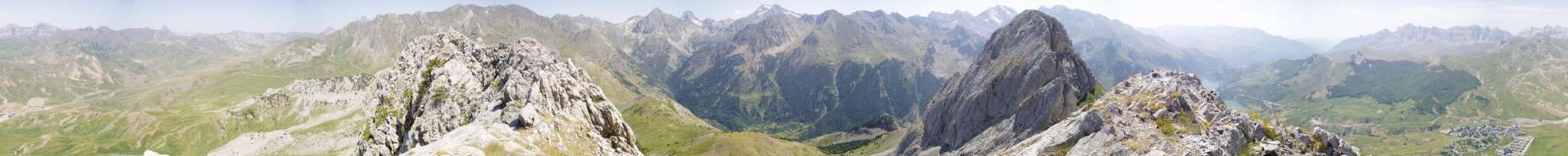 Mendebaldeko tontorretik 360º-tako ikuspegia