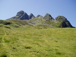 Les Bécottes iparraldetik ikusita