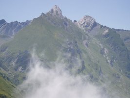 Ipar-mendebaldetik ikusita