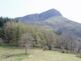 Mendebaldetik ikusita