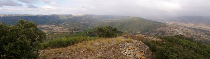 Peñas Altas-eko gailurretik mendebalderanzko ikuspegia