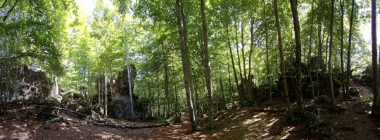 Gailurretik hurbileko harkaitz harrigarriak