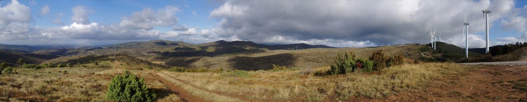 Panorama Julio eta Lerga mendietako bidetik