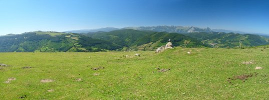 Panorama zabala Baztarlako gailurretik