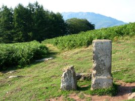 Mugarri zaharrek tinko jarraitzen dute