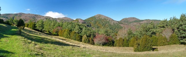 Olbideako gainaldea, Erremendia, Arbaxamendi eta Menditxusia atzean