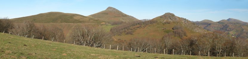 Alkurruntz eta Betarteko harriak Larrotik