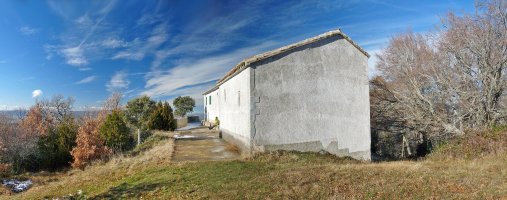 San Quiricoko gailurreko baseliza