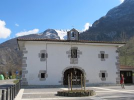 Andra Mari ermita Larraitzen