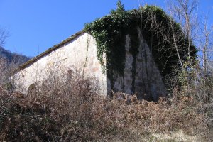 Nuestra Señora de Ugo ermitaren hondakinak