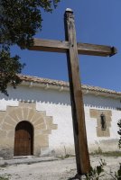 Gurutzea ermitaren aurrean