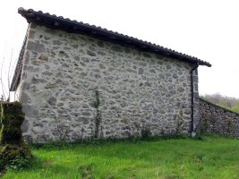 Santa Kruz ermita Berueteko hilerrian