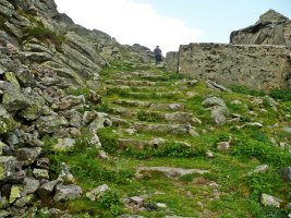 Eskailerak Tontorrera