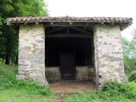 Santa Kruz ermita Areso inguruan