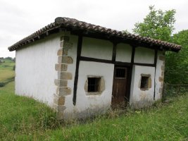 San Bartolome ermita Uribarri auzoan