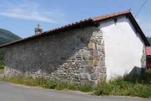 Sanjuan ermita Aulesti aldean