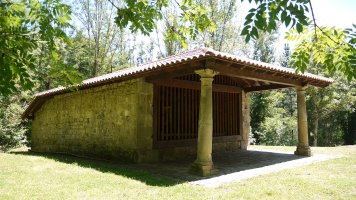 Sarriako Asentzio Txiki ermita Berriz aldean