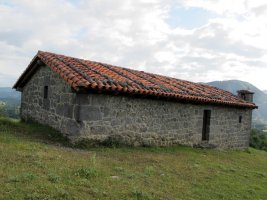 Santa Krutz ermita Intza aldean