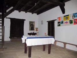 Baserri barruan dagoen kapila