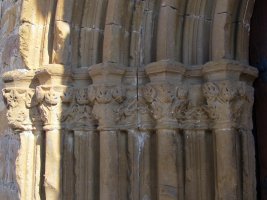 Santa Maria de la Peña ermita Arazurin