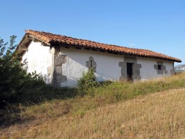 Santa Barbara ermita Satrustegiko hilerrian